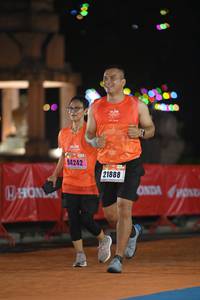 BIB: 100, 94242, 21888
                            <button type="button" onclick="openModal(17191932)" class="btn btn-primary btn-sm float-right btn-popup" data-toggle="modal" data-target=".modal-high-quality">
                        <i class="fas fa-shopping-cart"></i> Add to Cart
                    </button>
                                            <button type="button" onclick="isThisMe(17191932, true)" class="btn btn-success btn-sm float-right btn-popup btn-isme hidden" data-toggle="tooltip" data-placement="bottom" title="นี่คือรูปของคุณใช่ไหม คลิกที่นี่เพื่อเอาเข้าอัลบั้ม">
                        <i class="fas fa-plus"></i> Add to album
                    </button>
                    <button type="button" onclick="isThisMe(17191932, false)" class="btn btn-warning btn-sm float-right btn-popup btn-isnotme hidden">
                        <i class="fas fa-ban"></i> Remove from album
                    </button>
