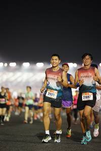 BIB: 21097
                            <button type="button" onclick="openModal(16980849)" class="btn btn-primary btn-sm float-right btn-popup" data-toggle="modal" data-target=".modal-high-quality">
                        <i class="fas fa-shopping-cart"></i> Add to Cart
                    </button>
                                            <button type="button" onclick="isThisMe(16980849, true)" class="btn btn-success btn-sm float-right btn-popup btn-isme hidden" data-toggle="tooltip" data-placement="bottom" title="นี่คือรูปของคุณใช่ไหม คลิกที่นี่เพื่อเอาเข้าอัลบั้ม">
                        <i class="fas fa-plus"></i> Add to album
                    </button>
                    <button type="button" onclick="isThisMe(16980849, false)" class="btn btn-warning btn-sm float-right btn-popup btn-isnotme hidden">
                        <i class="fas fa-ban"></i> Remove from album
                    </button>