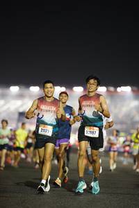 BIB: 2097
                            <button type="button" onclick="openModal(16980834)" class="btn btn-primary btn-sm float-right btn-popup" data-toggle="modal" data-target=".modal-high-quality">
                        <i class="fas fa-shopping-cart"></i> Add to Cart
                    </button>
                                            <button type="button" onclick="isThisMe(16980834, true)" class="btn btn-success btn-sm float-right btn-popup btn-isme hidden" data-toggle="tooltip" data-placement="bottom" title="นี่คือรูปของคุณใช่ไหม คลิกที่นี่เพื่อเอาเข้าอัลบั้ม">
                        <i class="fas fa-plus"></i> Add to album
                    </button>
                    <button type="button" onclick="isThisMe(16980834, false)" class="btn btn-warning btn-sm float-right btn-popup btn-isnotme hidden">
                        <i class="fas fa-ban"></i> Remove from album
                    </button>