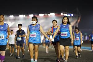 BIB: 14412, 14309, 019
                            <button type="button" onclick="openModal(17094799)" class="btn btn-primary btn-sm float-right btn-popup" data-toggle="modal" data-target=".modal-high-quality">
                        <i class="fas fa-shopping-cart"></i> Add to Cart
                    </button>
                                            <button type="button" onclick="isThisMe(17094799, true)" class="btn btn-success btn-sm float-right btn-popup btn-isme hidden" data-toggle="tooltip" data-placement="bottom" title="นี่คือรูปของคุณใช่ไหม คลิกที่นี่เพื่อเอาเข้าอัลบั้ม">
                        <i class="fas fa-plus"></i> Add to album
                    </button>
                    <button type="button" onclick="isThisMe(17094799, false)" class="btn btn-warning btn-sm float-right btn-popup btn-isnotme hidden">
                        <i class="fas fa-ban"></i> Remove from album
                    </button>