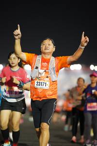 BIB: 2705
                            <button type="button" onclick="openModal(17029640)" class="btn btn-primary btn-sm float-right btn-popup" data-toggle="modal" data-target=".modal-high-quality">
                        <i class="fas fa-shopping-cart"></i> Add to Cart
                    </button>
                                            <button type="button" onclick="isThisMe(17029640, true)" class="btn btn-success btn-sm float-right btn-popup btn-isme hidden" data-toggle="tooltip" data-placement="bottom" title="นี่คือรูปของคุณใช่ไหม คลิกที่นี่เพื่อเอาเข้าอัลบั้ม">
                        <i class="fas fa-plus"></i> Add to album
                    </button>
                    <button type="button" onclick="isThisMe(17029640, false)" class="btn btn-warning btn-sm float-right btn-popup btn-isnotme hidden">
                        <i class="fas fa-ban"></i> Remove from album
                    </button>