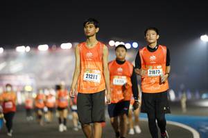 BIB: 21281, 24154
                            <button type="button" onclick="openModal(17040452)" class="btn btn-primary btn-sm float-right btn-popup" data-toggle="modal" data-target=".modal-high-quality">
                        <i class="fas fa-shopping-cart"></i> Add to Cart
                    </button>
                                            <button type="button" onclick="isThisMe(17040452, true)" class="btn btn-success btn-sm float-right btn-popup btn-isme hidden" data-toggle="tooltip" data-placement="bottom" title="นี่คือรูปของคุณใช่ไหม คลิกที่นี่เพื่อเอาเข้าอัลบั้ม">
                        <i class="fas fa-plus"></i> Add to album
                    </button>
                    <button type="button" onclick="isThisMe(17040452, false)" class="btn btn-warning btn-sm float-right btn-popup btn-isnotme hidden">
                        <i class="fas fa-ban"></i> Remove from album
                    </button>