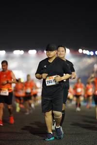 BIB: 2057
                            <button type="button" onclick="openModal(17007992)" class="btn btn-primary btn-sm float-right btn-popup" data-toggle="modal" data-target=".modal-high-quality">
                        <i class="fas fa-shopping-cart"></i> Add to Cart
                    </button>
                                            <button type="button" onclick="isThisMe(17007992, true)" class="btn btn-success btn-sm float-right btn-popup btn-isme hidden" data-toggle="tooltip" data-placement="bottom" title="นี่คือรูปของคุณใช่ไหม คลิกที่นี่เพื่อเอาเข้าอัลบั้ม">
                        <i class="fas fa-plus"></i> Add to album
                    </button>
                    <button type="button" onclick="isThisMe(17007992, false)" class="btn btn-warning btn-sm float-right btn-popup btn-isnotme hidden">
                        <i class="fas fa-ban"></i> Remove from album
                    </button>