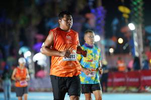 BIB: 093, 1821
                            <button type="button" onclick="openModal(17197166)" class="btn btn-primary btn-sm float-right btn-popup" data-toggle="modal" data-target=".modal-high-quality">
                        <i class="fas fa-shopping-cart"></i> Add to Cart
                    </button>
                                            <button type="button" onclick="isThisMe(17197166, true)" class="btn btn-success btn-sm float-right btn-popup btn-isme hidden" data-toggle="tooltip" data-placement="bottom" title="นี่คือรูปของคุณใช่ไหม คลิกที่นี่เพื่อเอาเข้าอัลบั้ม">
                        <i class="fas fa-plus"></i> Add to album
                    </button>
                    <button type="button" onclick="isThisMe(17197166, false)" class="btn btn-warning btn-sm float-right btn-popup btn-isnotme hidden">
                        <i class="fas fa-ban"></i> Remove from album
                    </button>