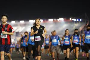 BIB: 10288, 11340, 14333, 13175
                            <button type="button" onclick="openModal(17099977)" class="btn btn-primary btn-sm float-right btn-popup" data-toggle="modal" data-target=".modal-high-quality">
                        <i class="fas fa-shopping-cart"></i> Add to Cart
                    </button>
                                            <button type="button" onclick="isThisMe(17099977, true)" class="btn btn-success btn-sm float-right btn-popup btn-isme hidden" data-toggle="tooltip" data-placement="bottom" title="นี่คือรูปของคุณใช่ไหม คลิกที่นี่เพื่อเอาเข้าอัลบั้ม">
                        <i class="fas fa-plus"></i> Add to album
                    </button>
                    <button type="button" onclick="isThisMe(17099977, false)" class="btn btn-warning btn-sm float-right btn-popup btn-isnotme hidden">
                        <i class="fas fa-ban"></i> Remove from album
                    </button>