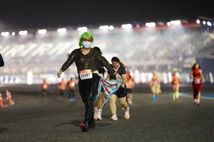 BIB: 23347
                            <button type="button" onclick="openModal(17044144)" class="btn btn-primary btn-sm float-right btn-popup" data-toggle="modal" data-target=".modal-high-quality">
                        <i class="fas fa-shopping-cart"></i> Add to Cart
                    </button>
                                            <button type="button" onclick="isThisMe(17044144, true)" class="btn btn-success btn-sm float-right btn-popup btn-isme hidden" data-toggle="tooltip" data-placement="bottom" title="นี่คือรูปของคุณใช่ไหม คลิกที่นี่เพื่อเอาเข้าอัลบั้ม">
                        <i class="fas fa-plus"></i> Add to album
                    </button>
                    <button type="button" onclick="isThisMe(17044144, false)" class="btn btn-warning btn-sm float-right btn-popup btn-isnotme hidden">
                        <i class="fas fa-ban"></i> Remove from album
                    </button>