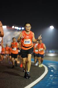 BIB: 20100
                            <button type="button" onclick="openModal(17025572)" class="btn btn-primary btn-sm float-right btn-popup" data-toggle="modal" data-target=".modal-high-quality">
                        <i class="fas fa-shopping-cart"></i> Add to Cart
                    </button>
                                            <button type="button" onclick="isThisMe(17025572, true)" class="btn btn-success btn-sm float-right btn-popup btn-isme hidden" data-toggle="tooltip" data-placement="bottom" title="นี่คือรูปของคุณใช่ไหม คลิกที่นี่เพื่อเอาเข้าอัลบั้ม">
                        <i class="fas fa-plus"></i> Add to album
                    </button>
                    <button type="button" onclick="isThisMe(17025572, false)" class="btn btn-warning btn-sm float-right btn-popup btn-isnotme hidden">
                        <i class="fas fa-ban"></i> Remove from album
                    </button>