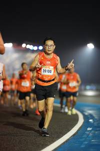 BIB: 20100
                            <button type="button" onclick="openModal(17025555)" class="btn btn-primary btn-sm float-right btn-popup" data-toggle="modal" data-target=".modal-high-quality">
                        <i class="fas fa-shopping-cart"></i> Add to Cart
                    </button>
                                            <button type="button" onclick="isThisMe(17025555, true)" class="btn btn-success btn-sm float-right btn-popup btn-isme hidden" data-toggle="tooltip" data-placement="bottom" title="นี่คือรูปของคุณใช่ไหม คลิกที่นี่เพื่อเอาเข้าอัลบั้ม">
                        <i class="fas fa-plus"></i> Add to album
                    </button>
                    <button type="button" onclick="isThisMe(17025555, false)" class="btn btn-warning btn-sm float-right btn-popup btn-isnotme hidden">
                        <i class="fas fa-ban"></i> Remove from album
                    </button>