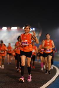 BIB: 25260
                            <button type="button" onclick="openModal(17018124)" class="btn btn-primary btn-sm float-right btn-popup" data-toggle="modal" data-target=".modal-high-quality">
                        <i class="fas fa-shopping-cart"></i> Add to Cart
                    </button>
                                            <button type="button" onclick="isThisMe(17018124, true)" class="btn btn-success btn-sm float-right btn-popup btn-isme hidden" data-toggle="tooltip" data-placement="bottom" title="นี่คือรูปของคุณใช่ไหม คลิกที่นี่เพื่อเอาเข้าอัลบั้ม">
                        <i class="fas fa-plus"></i> Add to album
                    </button>
                    <button type="button" onclick="isThisMe(17018124, false)" class="btn btn-warning btn-sm float-right btn-popup btn-isnotme hidden">
                        <i class="fas fa-ban"></i> Remove from album
                    </button>