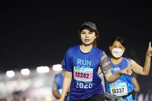 BIB: 12242, 2020, 10337
                            <button type="button" onclick="openModal(17099611)" class="btn btn-primary btn-sm float-right btn-popup" data-toggle="modal" data-target=".modal-high-quality">
                        <i class="fas fa-shopping-cart"></i> Add to Cart
                    </button>
                                            <button type="button" onclick="isThisMe(17099611, true)" class="btn btn-success btn-sm float-right btn-popup btn-isme hidden" data-toggle="tooltip" data-placement="bottom" title="นี่คือรูปของคุณใช่ไหม คลิกที่นี่เพื่อเอาเข้าอัลบั้ม">
                        <i class="fas fa-plus"></i> Add to album
                    </button>
                    <button type="button" onclick="isThisMe(17099611, false)" class="btn btn-warning btn-sm float-right btn-popup btn-isnotme hidden">
                        <i class="fas fa-ban"></i> Remove from album
                    </button>