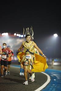 BIB: 20135
                            <button type="button" onclick="openModal(17037905)" class="btn btn-primary btn-sm float-right btn-popup" data-toggle="modal" data-target=".modal-high-quality">
                        <i class="fas fa-shopping-cart"></i> Add to Cart
                    </button>
                                            <button type="button" onclick="isThisMe(17037905, true)" class="btn btn-success btn-sm float-right btn-popup btn-isme hidden" data-toggle="tooltip" data-placement="bottom" title="นี่คือรูปของคุณใช่ไหม คลิกที่นี่เพื่อเอาเข้าอัลบั้ม">
                        <i class="fas fa-plus"></i> Add to album
                    </button>
                    <button type="button" onclick="isThisMe(17037905, false)" class="btn btn-warning btn-sm float-right btn-popup btn-isnotme hidden">
                        <i class="fas fa-ban"></i> Remove from album
                    </button>