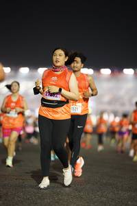 BIB: 27452, 1521
                            <button type="button" onclick="openModal(17034849)" class="btn btn-primary btn-sm float-right btn-popup" data-toggle="modal" data-target=".modal-high-quality">
                        <i class="fas fa-shopping-cart"></i> Add to Cart
                    </button>
                                            <button type="button" onclick="isThisMe(17034849, true)" class="btn btn-success btn-sm float-right btn-popup btn-isme hidden" data-toggle="tooltip" data-placement="bottom" title="นี่คือรูปของคุณใช่ไหม คลิกที่นี่เพื่อเอาเข้าอัลบั้ม">
                        <i class="fas fa-plus"></i> Add to album
                    </button>
                    <button type="button" onclick="isThisMe(17034849, false)" class="btn btn-warning btn-sm float-right btn-popup btn-isnotme hidden">
                        <i class="fas fa-ban"></i> Remove from album
                    </button>