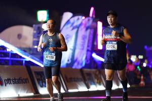 BIB: 43126, 42920
                            <button type="button" onclick="openModal(17268973)" class="btn btn-primary btn-sm float-right btn-popup" data-toggle="modal" data-target=".modal-high-quality">
                        <i class="fas fa-shopping-cart"></i> Add to Cart
                    </button>
                                            <button type="button" onclick="isThisMe(17268973, true)" class="btn btn-success btn-sm float-right btn-popup btn-isme hidden" data-toggle="tooltip" data-placement="bottom" title="นี่คือรูปของคุณใช่ไหม คลิกที่นี่เพื่อเอาเข้าอัลบั้ม">
                        <i class="fas fa-plus"></i> Add to album
                    </button>
                    <button type="button" onclick="isThisMe(17268973, false)" class="btn btn-warning btn-sm float-right btn-popup btn-isnotme hidden">
                        <i class="fas fa-ban"></i> Remove from album
                    </button>