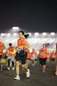 BIB: 262
                            <button type="button" onclick="openModal(17038510)" class="btn btn-primary btn-sm float-right btn-popup" data-toggle="modal" data-target=".modal-high-quality">
                        <i class="fas fa-shopping-cart"></i> Add to Cart
                    </button>
                                            <button type="button" onclick="isThisMe(17038510, true)" class="btn btn-success btn-sm float-right btn-popup btn-isme hidden" data-toggle="tooltip" data-placement="bottom" title="นี่คือรูปของคุณใช่ไหม คลิกที่นี่เพื่อเอาเข้าอัลบั้ม">
                        <i class="fas fa-plus"></i> Add to album
                    </button>
                    <button type="button" onclick="isThisMe(17038510, false)" class="btn btn-warning btn-sm float-right btn-popup btn-isnotme hidden">
                        <i class="fas fa-ban"></i> Remove from album
                    </button>