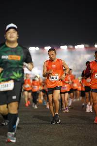 BIB: 94215, 207
                            <button type="button" onclick="openModal(17023186)" class="btn btn-primary btn-sm float-right btn-popup" data-toggle="modal" data-target=".modal-high-quality">
                        <i class="fas fa-shopping-cart"></i> Add to Cart
                    </button>
                                            <button type="button" onclick="isThisMe(17023186, true)" class="btn btn-success btn-sm float-right btn-popup btn-isme hidden" data-toggle="tooltip" data-placement="bottom" title="นี่คือรูปของคุณใช่ไหม คลิกที่นี่เพื่อเอาเข้าอัลบั้ม">
                        <i class="fas fa-plus"></i> Add to album
                    </button>
                    <button type="button" onclick="isThisMe(17023186, false)" class="btn btn-warning btn-sm float-right btn-popup btn-isnotme hidden">
                        <i class="fas fa-ban"></i> Remove from album
                    </button>