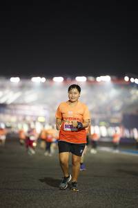 BIB: 942
                            <button type="button" onclick="openModal(17040084)" class="btn btn-primary btn-sm float-right btn-popup" data-toggle="modal" data-target=".modal-high-quality">
                        <i class="fas fa-shopping-cart"></i> Add to Cart
                    </button>
                                            <button type="button" onclick="isThisMe(17040084, true)" class="btn btn-success btn-sm float-right btn-popup btn-isme hidden" data-toggle="tooltip" data-placement="bottom" title="นี่คือรูปของคุณใช่ไหม คลิกที่นี่เพื่อเอาเข้าอัลบั้ม">
                        <i class="fas fa-plus"></i> Add to album
                    </button>
                    <button type="button" onclick="isThisMe(17040084, false)" class="btn btn-warning btn-sm float-right btn-popup btn-isnotme hidden">
                        <i class="fas fa-ban"></i> Remove from album
                    </button>