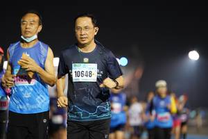 BIB: 14060
                            <button type="button" onclick="openModal(17095915)" class="btn btn-primary btn-sm float-right btn-popup" data-toggle="modal" data-target=".modal-high-quality">
                        <i class="fas fa-shopping-cart"></i> Add to Cart
                    </button>
                                            <button type="button" onclick="isThisMe(17095915, true)" class="btn btn-success btn-sm float-right btn-popup btn-isme hidden" data-toggle="tooltip" data-placement="bottom" title="นี่คือรูปของคุณใช่ไหม คลิกที่นี่เพื่อเอาเข้าอัลบั้ม">
                        <i class="fas fa-plus"></i> Add to album
                    </button>
                    <button type="button" onclick="isThisMe(17095915, false)" class="btn btn-warning btn-sm float-right btn-popup btn-isnotme hidden">
                        <i class="fas fa-ban"></i> Remove from album
                    </button>
