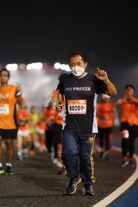 BIB: 80201
                            <button type="button" onclick="openModal(17024333)" class="btn btn-primary btn-sm float-right btn-popup" data-toggle="modal" data-target=".modal-high-quality">
                        <i class="fas fa-shopping-cart"></i> Add to Cart
                    </button>
                                            <button type="button" onclick="isThisMe(17024333, true)" class="btn btn-success btn-sm float-right btn-popup btn-isme hidden" data-toggle="tooltip" data-placement="bottom" title="นี่คือรูปของคุณใช่ไหม คลิกที่นี่เพื่อเอาเข้าอัลบั้ม">
                        <i class="fas fa-plus"></i> Add to album
                    </button>
                    <button type="button" onclick="isThisMe(17024333, false)" class="btn btn-warning btn-sm float-right btn-popup btn-isnotme hidden">
                        <i class="fas fa-ban"></i> Remove from album
                    </button>