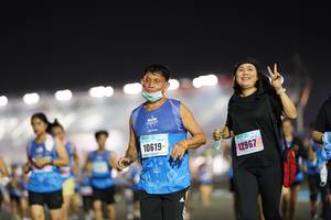 BIB: 10619, 12967
                            <button type="button" onclick="openModal(17089098)" class="btn btn-primary btn-sm float-right btn-popup" data-toggle="modal" data-target=".modal-high-quality">
                        <i class="fas fa-shopping-cart"></i> Add to Cart
                    </button>
                                            <button type="button" onclick="isThisMe(17089098, true)" class="btn btn-success btn-sm float-right btn-popup btn-isme hidden" data-toggle="tooltip" data-placement="bottom" title="นี่คือรูปของคุณใช่ไหม คลิกที่นี่เพื่อเอาเข้าอัลบั้ม">
                        <i class="fas fa-plus"></i> Add to album
                    </button>
                    <button type="button" onclick="isThisMe(17089098, false)" class="btn btn-warning btn-sm float-right btn-popup btn-isnotme hidden">
                        <i class="fas fa-ban"></i> Remove from album
                    </button>
