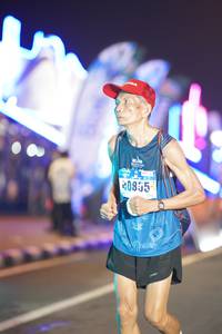 BIB: 0955
                            <button type="button" onclick="openModal(16553463)" class="btn btn-primary btn-sm float-right btn-popup" data-toggle="modal" data-target=".modal-high-quality">
                        <i class="fas fa-shopping-cart"></i> Add to Cart
                    </button>
                                            <button type="button" onclick="isThisMe(16553463, true)" class="btn btn-success btn-sm float-right btn-popup btn-isme hidden" data-toggle="tooltip" data-placement="bottom" title="นี่คือรูปของคุณใช่ไหม คลิกที่นี่เพื่อเอาเข้าอัลบั้ม">
                        <i class="fas fa-plus"></i> Add to album
                    </button>
                    <button type="button" onclick="isThisMe(16553463, false)" class="btn btn-warning btn-sm float-right btn-popup btn-isnotme hidden">
                        <i class="fas fa-ban"></i> Remove from album
                    </button>