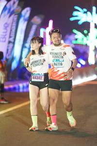 BIB: 40336, 44342
                            <button type="button" onclick="openModal(16597516)" class="btn btn-primary btn-sm float-right btn-popup" data-toggle="modal" data-target=".modal-high-quality">
                        <i class="fas fa-shopping-cart"></i> Add to Cart
                    </button>
                                            <button type="button" onclick="isThisMe(16597516, true)" class="btn btn-success btn-sm float-right btn-popup btn-isme hidden" data-toggle="tooltip" data-placement="bottom" title="นี่คือรูปของคุณใช่ไหม คลิกที่นี่เพื่อเอาเข้าอัลบั้ม">
                        <i class="fas fa-plus"></i> Add to album
                    </button>
                    <button type="button" onclick="isThisMe(16597516, false)" class="btn btn-warning btn-sm float-right btn-popup btn-isnotme hidden">
                        <i class="fas fa-ban"></i> Remove from album
                    </button>