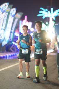 BIB: 227, 42599
                            <button type="button" onclick="openModal(16579292)" class="btn btn-primary btn-sm float-right btn-popup" data-toggle="modal" data-target=".modal-high-quality">
                        <i class="fas fa-shopping-cart"></i> Add to Cart
                    </button>
                                            <button type="button" onclick="isThisMe(16579292, true)" class="btn btn-success btn-sm float-right btn-popup btn-isme hidden" data-toggle="tooltip" data-placement="bottom" title="นี่คือรูปของคุณใช่ไหม คลิกที่นี่เพื่อเอาเข้าอัลบั้ม">
                        <i class="fas fa-plus"></i> Add to album
                    </button>
                    <button type="button" onclick="isThisMe(16579292, false)" class="btn btn-warning btn-sm float-right btn-popup btn-isnotme hidden">
                        <i class="fas fa-ban"></i> Remove from album
                    </button>