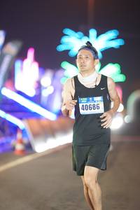 BIB: 40686
                            <button type="button" onclick="openModal(16591019)" class="btn btn-primary btn-sm float-right btn-popup" data-toggle="modal" data-target=".modal-high-quality">
                        <i class="fas fa-shopping-cart"></i> Add to Cart
                    </button>
                                            <button type="button" onclick="isThisMe(16591019, true)" class="btn btn-success btn-sm float-right btn-popup btn-isme hidden" data-toggle="tooltip" data-placement="bottom" title="นี่คือรูปของคุณใช่ไหม คลิกที่นี่เพื่อเอาเข้าอัลบั้ม">
                        <i class="fas fa-plus"></i> Add to album
                    </button>
                    <button type="button" onclick="isThisMe(16591019, false)" class="btn btn-warning btn-sm float-right btn-popup btn-isnotme hidden">
                        <i class="fas fa-ban"></i> Remove from album
                    </button>