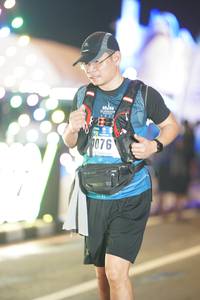 BIB: 076
                            <button type="button" onclick="openModal(16615003)" class="btn btn-primary btn-sm float-right btn-popup" data-toggle="modal" data-target=".modal-high-quality">
                        <i class="fas fa-shopping-cart"></i> Add to Cart
                    </button>
                                            <button type="button" onclick="isThisMe(16615003, true)" class="btn btn-success btn-sm float-right btn-popup btn-isme hidden" data-toggle="tooltip" data-placement="bottom" title="นี่คือรูปของคุณใช่ไหม คลิกที่นี่เพื่อเอาเข้าอัลบั้ม">
                        <i class="fas fa-plus"></i> Add to album
                    </button>
                    <button type="button" onclick="isThisMe(16615003, false)" class="btn btn-warning btn-sm float-right btn-popup btn-isnotme hidden">
                        <i class="fas fa-ban"></i> Remove from album
                    </button>