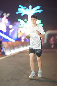 BIB: 100000
                            <button type="button" onclick="openModal(16575798)" class="btn btn-primary btn-sm float-right btn-popup" data-toggle="modal" data-target=".modal-high-quality">
                        <i class="fas fa-shopping-cart"></i> Add to Cart
                    </button>
                                            <button type="button" onclick="isThisMe(16575798, true)" class="btn btn-success btn-sm float-right btn-popup btn-isme hidden" data-toggle="tooltip" data-placement="bottom" title="นี่คือรูปของคุณใช่ไหม คลิกที่นี่เพื่อเอาเข้าอัลบั้ม">
                        <i class="fas fa-plus"></i> Add to album
                    </button>
                    <button type="button" onclick="isThisMe(16575798, false)" class="btn btn-warning btn-sm float-right btn-popup btn-isnotme hidden">
                        <i class="fas fa-ban"></i> Remove from album
                    </button>