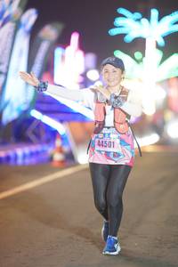 BIB: 44501
                            <button type="button" onclick="openModal(16559459)" class="btn btn-primary btn-sm float-right btn-popup" data-toggle="modal" data-target=".modal-high-quality">
                        <i class="fas fa-shopping-cart"></i> Add to Cart
                    </button>
                                            <button type="button" onclick="isThisMe(16559459, true)" class="btn btn-success btn-sm float-right btn-popup btn-isme hidden" data-toggle="tooltip" data-placement="bottom" title="นี่คือรูปของคุณใช่ไหม คลิกที่นี่เพื่อเอาเข้าอัลบั้ม">
                        <i class="fas fa-plus"></i> Add to album
                    </button>
                    <button type="button" onclick="isThisMe(16559459, false)" class="btn btn-warning btn-sm float-right btn-popup btn-isnotme hidden">
                        <i class="fas fa-ban"></i> Remove from album
                    </button>