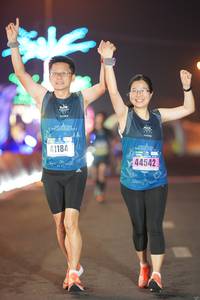 BIB: 41184, 44542
                            <button type="button" onclick="openModal(16548078)" class="btn btn-primary btn-sm float-right btn-popup" data-toggle="modal" data-target=".modal-high-quality">
                        <i class="fas fa-shopping-cart"></i> Add to Cart
                    </button>
                                            <button type="button" onclick="isThisMe(16548078, true)" class="btn btn-success btn-sm float-right btn-popup btn-isme hidden" data-toggle="tooltip" data-placement="bottom" title="นี่คือรูปของคุณใช่ไหม คลิกที่นี่เพื่อเอาเข้าอัลบั้ม">
                        <i class="fas fa-plus"></i> Add to album
                    </button>
                    <button type="button" onclick="isThisMe(16548078, false)" class="btn btn-warning btn-sm float-right btn-popup btn-isnotme hidden">
                        <i class="fas fa-ban"></i> Remove from album
                    </button>