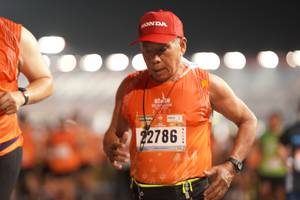 BIB: 22786
                            <button type="button" onclick="openModal(16337520)" class="btn btn-primary btn-sm float-right btn-popup" data-toggle="modal" data-target=".modal-high-quality">
                        <i class="fas fa-shopping-cart"></i> Add to Cart
                    </button>
                                            <button type="button" onclick="isThisMe(16337520, true)" class="btn btn-success btn-sm float-right btn-popup btn-isme hidden" data-toggle="tooltip" data-placement="bottom" title="นี่คือรูปของคุณใช่ไหม คลิกที่นี่เพื่อเอาเข้าอัลบั้ม">
                        <i class="fas fa-plus"></i> Add to album
                    </button>
                    <button type="button" onclick="isThisMe(16337520, false)" class="btn btn-warning btn-sm float-right btn-popup btn-isnotme hidden">
                        <i class="fas fa-ban"></i> Remove from album
                    </button>