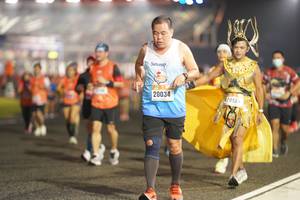 BIB: 20034, 2013
                            <button type="button" onclick="openModal(16354550)" class="btn btn-primary btn-sm float-right btn-popup" data-toggle="modal" data-target=".modal-high-quality">
                        <i class="fas fa-shopping-cart"></i> Add to Cart
                    </button>
                                            <button type="button" onclick="isThisMe(16354550, true)" class="btn btn-success btn-sm float-right btn-popup btn-isme hidden" data-toggle="tooltip" data-placement="bottom" title="นี่คือรูปของคุณใช่ไหม คลิกที่นี่เพื่อเอาเข้าอัลบั้ม">
                        <i class="fas fa-plus"></i> Add to album
                    </button>
                    <button type="button" onclick="isThisMe(16354550, false)" class="btn btn-warning btn-sm float-right btn-popup btn-isnotme hidden">
                        <i class="fas fa-ban"></i> Remove from album
                    </button>