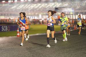 BIB: 3439, 25611
                            <button type="button" onclick="openModal(16425224)" class="btn btn-primary btn-sm float-right btn-popup" data-toggle="modal" data-target=".modal-high-quality">
                        <i class="fas fa-shopping-cart"></i> Add to Cart
                    </button>
                                            <button type="button" onclick="isThisMe(16425224, true)" class="btn btn-success btn-sm float-right btn-popup btn-isme hidden" data-toggle="tooltip" data-placement="bottom" title="นี่คือรูปของคุณใช่ไหม คลิกที่นี่เพื่อเอาเข้าอัลบั้ม">
                        <i class="fas fa-plus"></i> Add to album
                    </button>
                    <button type="button" onclick="isThisMe(16425224, false)" class="btn btn-warning btn-sm float-right btn-popup btn-isnotme hidden">
                        <i class="fas fa-ban"></i> Remove from album
                    </button>