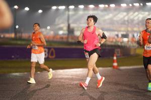 BIB: 2195
                            <button type="button" onclick="openModal(16439607)" class="btn btn-primary btn-sm float-right btn-popup" data-toggle="modal" data-target=".modal-high-quality">
                        <i class="fas fa-shopping-cart"></i> Add to Cart
                    </button>
                                            <button type="button" onclick="isThisMe(16439607, true)" class="btn btn-success btn-sm float-right btn-popup btn-isme hidden" data-toggle="tooltip" data-placement="bottom" title="นี่คือรูปของคุณใช่ไหม คลิกที่นี่เพื่อเอาเข้าอัลบั้ม">
                        <i class="fas fa-plus"></i> Add to album
                    </button>
                    <button type="button" onclick="isThisMe(16439607, false)" class="btn btn-warning btn-sm float-right btn-popup btn-isnotme hidden">
                        <i class="fas fa-ban"></i> Remove from album
                    </button>