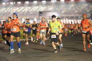 BIB: 21651
                            <button type="button" onclick="openModal(16445085)" class="btn btn-primary btn-sm float-right btn-popup" data-toggle="modal" data-target=".modal-high-quality">
                        <i class="fas fa-shopping-cart"></i> Add to Cart
                    </button>
                                            <button type="button" onclick="isThisMe(16445085, true)" class="btn btn-success btn-sm float-right btn-popup btn-isme hidden" data-toggle="tooltip" data-placement="bottom" title="นี่คือรูปของคุณใช่ไหม คลิกที่นี่เพื่อเอาเข้าอัลบั้ม">
                        <i class="fas fa-plus"></i> Add to album
                    </button>
                    <button type="button" onclick="isThisMe(16445085, false)" class="btn btn-warning btn-sm float-right btn-popup btn-isnotme hidden">
                        <i class="fas fa-ban"></i> Remove from album
                    </button>