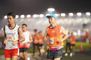 BIB: 840, 20250
                            <button type="button" onclick="openModal(16447105)" class="btn btn-primary btn-sm float-right btn-popup" data-toggle="modal" data-target=".modal-high-quality">
                        <i class="fas fa-shopping-cart"></i> Add to Cart
                    </button>
                                            <button type="button" onclick="isThisMe(16447105, true)" class="btn btn-success btn-sm float-right btn-popup btn-isme hidden" data-toggle="tooltip" data-placement="bottom" title="นี่คือรูปของคุณใช่ไหม คลิกที่นี่เพื่อเอาเข้าอัลบั้ม">
                        <i class="fas fa-plus"></i> Add to album
                    </button>
                    <button type="button" onclick="isThisMe(16447105, false)" class="btn btn-warning btn-sm float-right btn-popup btn-isnotme hidden">
                        <i class="fas fa-ban"></i> Remove from album
                    </button>