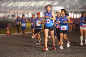 BIB: 10828, 13374, 12179
                            <button type="button" onclick="openModal(16746718)" class="btn btn-primary btn-sm float-right btn-popup" data-toggle="modal" data-target=".modal-high-quality">
                        <i class="fas fa-shopping-cart"></i> Add to Cart
                    </button>
                                            <button type="button" onclick="isThisMe(16746718, true)" class="btn btn-success btn-sm float-right btn-popup btn-isme hidden" data-toggle="tooltip" data-placement="bottom" title="นี่คือรูปของคุณใช่ไหม คลิกที่นี่เพื่อเอาเข้าอัลบั้ม">
                        <i class="fas fa-plus"></i> Add to album
                    </button>
                    <button type="button" onclick="isThisMe(16746718, false)" class="btn btn-warning btn-sm float-right btn-popup btn-isnotme hidden">
                        <i class="fas fa-ban"></i> Remove from album
                    </button>