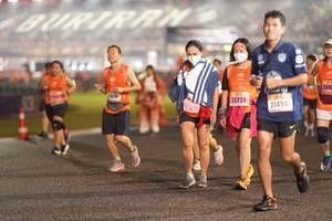 BIB: 2688, 879, 25739, 21494
                            <button type="button" onclick="openModal(16360919)" class="btn btn-primary btn-sm float-right btn-popup" data-toggle="modal" data-target=".modal-high-quality">
                        <i class="fas fa-shopping-cart"></i> Add to Cart
                    </button>
                                            <button type="button" onclick="isThisMe(16360919, true)" class="btn btn-success btn-sm float-right btn-popup btn-isme hidden" data-toggle="tooltip" data-placement="bottom" title="นี่คือรูปของคุณใช่ไหม คลิกที่นี่เพื่อเอาเข้าอัลบั้ม">
                        <i class="fas fa-plus"></i> Add to album
                    </button>
                    <button type="button" onclick="isThisMe(16360919, false)" class="btn btn-warning btn-sm float-right btn-popup btn-isnotme hidden">
                        <i class="fas fa-ban"></i> Remove from album
                    </button>