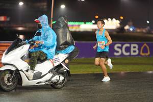 BIB: 20391
                            <button type="button" onclick="openModal(16410391)" class="btn btn-primary btn-sm float-right btn-popup" data-toggle="modal" data-target=".modal-high-quality">
                        <i class="fas fa-shopping-cart"></i> Add to Cart
                    </button>
                                            <button type="button" onclick="isThisMe(16410391, true)" class="btn btn-success btn-sm float-right btn-popup btn-isme hidden" data-toggle="tooltip" data-placement="bottom" title="นี่คือรูปของคุณใช่ไหม คลิกที่นี่เพื่อเอาเข้าอัลบั้ม">
                        <i class="fas fa-plus"></i> Add to album
                    </button>
                    <button type="button" onclick="isThisMe(16410391, false)" class="btn btn-warning btn-sm float-right btn-popup btn-isnotme hidden">
                        <i class="fas fa-ban"></i> Remove from album
                    </button>