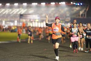 BIB: 26476, 1040
                            <button type="button" onclick="openModal(16351118)" class="btn btn-primary btn-sm float-right btn-popup" data-toggle="modal" data-target=".modal-high-quality">
                        <i class="fas fa-shopping-cart"></i> Add to Cart
                    </button>
                                            <button type="button" onclick="isThisMe(16351118, true)" class="btn btn-success btn-sm float-right btn-popup btn-isme hidden" data-toggle="tooltip" data-placement="bottom" title="นี่คือรูปของคุณใช่ไหม คลิกที่นี่เพื่อเอาเข้าอัลบั้ม">
                        <i class="fas fa-plus"></i> Add to album
                    </button>
                    <button type="button" onclick="isThisMe(16351118, false)" class="btn btn-warning btn-sm float-right btn-popup btn-isnotme hidden">
                        <i class="fas fa-ban"></i> Remove from album
                    </button>