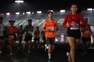 BIB: 25485, 017, 2210, 268
                            <button type="button" onclick="openModal(16491263)" class="btn btn-primary btn-sm float-right btn-popup" data-toggle="modal" data-target=".modal-high-quality">
                        <i class="fas fa-shopping-cart"></i> Add to Cart
                    </button>
                                            <button type="button" onclick="isThisMe(16491263, true)" class="btn btn-success btn-sm float-right btn-popup btn-isme hidden" data-toggle="tooltip" data-placement="bottom" title="นี่คือรูปของคุณใช่ไหม คลิกที่นี่เพื่อเอาเข้าอัลบั้ม">
                        <i class="fas fa-plus"></i> Add to album
                    </button>
                    <button type="button" onclick="isThisMe(16491263, false)" class="btn btn-warning btn-sm float-right btn-popup btn-isnotme hidden">
                        <i class="fas fa-ban"></i> Remove from album
                    </button>