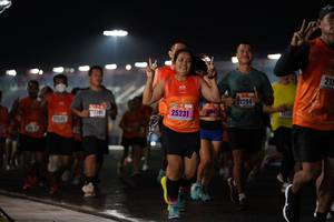 BIB: 215, 25231, 02381, 21222
                            <button type="button" onclick="openModal(16103851)" class="btn btn-primary btn-sm float-right btn-popup" data-toggle="modal" data-target=".modal-high-quality">
                        <i class="fas fa-shopping-cart"></i> Add to Cart
                    </button>
                                            <button type="button" onclick="isThisMe(16103851, true)" class="btn btn-success btn-sm float-right btn-popup btn-isme hidden" data-toggle="tooltip" data-placement="bottom" title="นี่คือรูปของคุณใช่ไหม คลิกที่นี่เพื่อเอาเข้าอัลบั้ม">
                        <i class="fas fa-plus"></i> Add to album
                    </button>
                    <button type="button" onclick="isThisMe(16103851, false)" class="btn btn-warning btn-sm float-right btn-popup btn-isnotme hidden">
                        <i class="fas fa-ban"></i> Remove from album
                    </button>