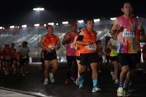 BIB: 20273, 20325, 1996
                            <button type="button" onclick="openModal(16104989)" class="btn btn-primary btn-sm float-right btn-popup" data-toggle="modal" data-target=".modal-high-quality">
                        <i class="fas fa-shopping-cart"></i> Add to Cart
                    </button>
                                            <button type="button" onclick="isThisMe(16104989, true)" class="btn btn-success btn-sm float-right btn-popup btn-isme hidden" data-toggle="tooltip" data-placement="bottom" title="นี่คือรูปของคุณใช่ไหม คลิกที่นี่เพื่อเอาเข้าอัลบั้ม">
                        <i class="fas fa-plus"></i> Add to album
                    </button>
                    <button type="button" onclick="isThisMe(16104989, false)" class="btn btn-warning btn-sm float-right btn-popup btn-isnotme hidden">
                        <i class="fas fa-ban"></i> Remove from album
                    </button>