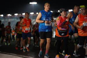 BIB: 2085, 233, 24420, 27250
                            <button type="button" onclick="openModal(16161570)" class="btn btn-primary btn-sm float-right btn-popup" data-toggle="modal" data-target=".modal-high-quality">
                        <i class="fas fa-shopping-cart"></i> Add to Cart
                    </button>
                                            <button type="button" onclick="isThisMe(16161570, true)" class="btn btn-success btn-sm float-right btn-popup btn-isme hidden" data-toggle="tooltip" data-placement="bottom" title="นี่คือรูปของคุณใช่ไหม คลิกที่นี่เพื่อเอาเข้าอัลบั้ม">
                        <i class="fas fa-plus"></i> Add to album
                    </button>
                    <button type="button" onclick="isThisMe(16161570, false)" class="btn btn-warning btn-sm float-right btn-popup btn-isnotme hidden">
                        <i class="fas fa-ban"></i> Remove from album
                    </button>