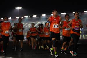 BIB: 2178, 27092, 21760, 2308, 
                            <button type="button" onclick="openModal(16099561)" class="btn btn-primary btn-sm float-right btn-popup" data-toggle="modal" data-target=".modal-high-quality">
                        <i class="fas fa-shopping-cart"></i> Add to Cart
                    </button>
                                            <button type="button" onclick="isThisMe(16099561, true)" class="btn btn-success btn-sm float-right btn-popup btn-isme hidden" data-toggle="tooltip" data-placement="bottom" title="นี่คือรูปของคุณใช่ไหม คลิกที่นี่เพื่อเอาเข้าอัลบั้ม">
                        <i class="fas fa-plus"></i> Add to album
                    </button>
                    <button type="button" onclick="isThisMe(16099561, false)" class="btn btn-warning btn-sm float-right btn-popup btn-isnotme hidden">
                        <i class="fas fa-ban"></i> Remove from album
                    </button>