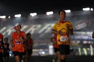 BIB: 20072, 2696
                            <button type="button" onclick="openModal(16156226)" class="btn btn-primary btn-sm float-right btn-popup" data-toggle="modal" data-target=".modal-high-quality">
                        <i class="fas fa-shopping-cart"></i> Add to Cart
                    </button>
                                            <button type="button" onclick="isThisMe(16156226, true)" class="btn btn-success btn-sm float-right btn-popup btn-isme hidden" data-toggle="tooltip" data-placement="bottom" title="นี่คือรูปของคุณใช่ไหม คลิกที่นี่เพื่อเอาเข้าอัลบั้ม">
                        <i class="fas fa-plus"></i> Add to album
                    </button>
                    <button type="button" onclick="isThisMe(16156226, false)" class="btn btn-warning btn-sm float-right btn-popup btn-isnotme hidden">
                        <i class="fas fa-ban"></i> Remove from album
                    </button>