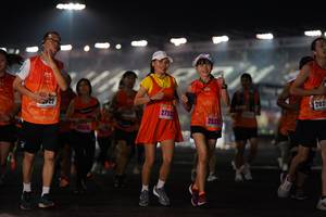 BIB: 202, 2752, 2523
                            <button type="button" onclick="openModal(16163940)" class="btn btn-primary btn-sm float-right btn-popup" data-toggle="modal" data-target=".modal-high-quality">
                        <i class="fas fa-shopping-cart"></i> Add to Cart
                    </button>
                                            <button type="button" onclick="isThisMe(16163940, true)" class="btn btn-success btn-sm float-right btn-popup btn-isme hidden" data-toggle="tooltip" data-placement="bottom" title="นี่คือรูปของคุณใช่ไหม คลิกที่นี่เพื่อเอาเข้าอัลบั้ม">
                        <i class="fas fa-plus"></i> Add to album
                    </button>
                    <button type="button" onclick="isThisMe(16163940, false)" class="btn btn-warning btn-sm float-right btn-popup btn-isnotme hidden">
                        <i class="fas fa-ban"></i> Remove from album
                    </button>