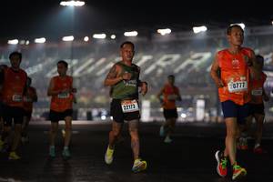 BIB: 221, 20777, 22173
                            <button type="button" onclick="openModal(16125229)" class="btn btn-primary btn-sm float-right btn-popup" data-toggle="modal" data-target=".modal-high-quality">
                        <i class="fas fa-shopping-cart"></i> Add to Cart
                    </button>
                                            <button type="button" onclick="isThisMe(16125229, true)" class="btn btn-success btn-sm float-right btn-popup btn-isme hidden" data-toggle="tooltip" data-placement="bottom" title="นี่คือรูปของคุณใช่ไหม คลิกที่นี่เพื่อเอาเข้าอัลบั้ม">
                        <i class="fas fa-plus"></i> Add to album
                    </button>
                    <button type="button" onclick="isThisMe(16125229, false)" class="btn btn-warning btn-sm float-right btn-popup btn-isnotme hidden">
                        <i class="fas fa-ban"></i> Remove from album
                    </button>