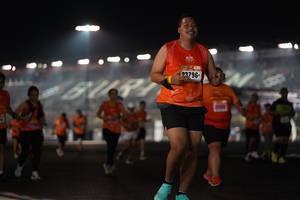 BIB: 3796, 175
                            <button type="button" onclick="openModal(16156756)" class="btn btn-primary btn-sm float-right btn-popup" data-toggle="modal" data-target=".modal-high-quality">
                        <i class="fas fa-shopping-cart"></i> Add to Cart
                    </button>
                                            <button type="button" onclick="isThisMe(16156756, true)" class="btn btn-success btn-sm float-right btn-popup btn-isme hidden" data-toggle="tooltip" data-placement="bottom" title="นี่คือรูปของคุณใช่ไหม คลิกที่นี่เพื่อเอาเข้าอัลบั้ม">
                        <i class="fas fa-plus"></i> Add to album
                    </button>
                    <button type="button" onclick="isThisMe(16156756, false)" class="btn btn-warning btn-sm float-right btn-popup btn-isnotme hidden">
                        <i class="fas fa-ban"></i> Remove from album
                    </button>